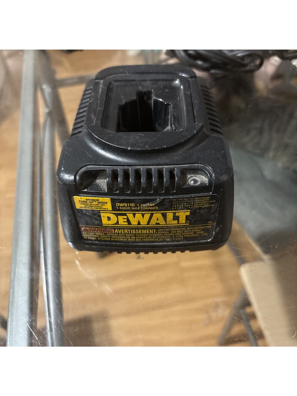DeWalt DW9116 1 Hour NiCd Battery Charger 7.2V - 14.4V - 18V